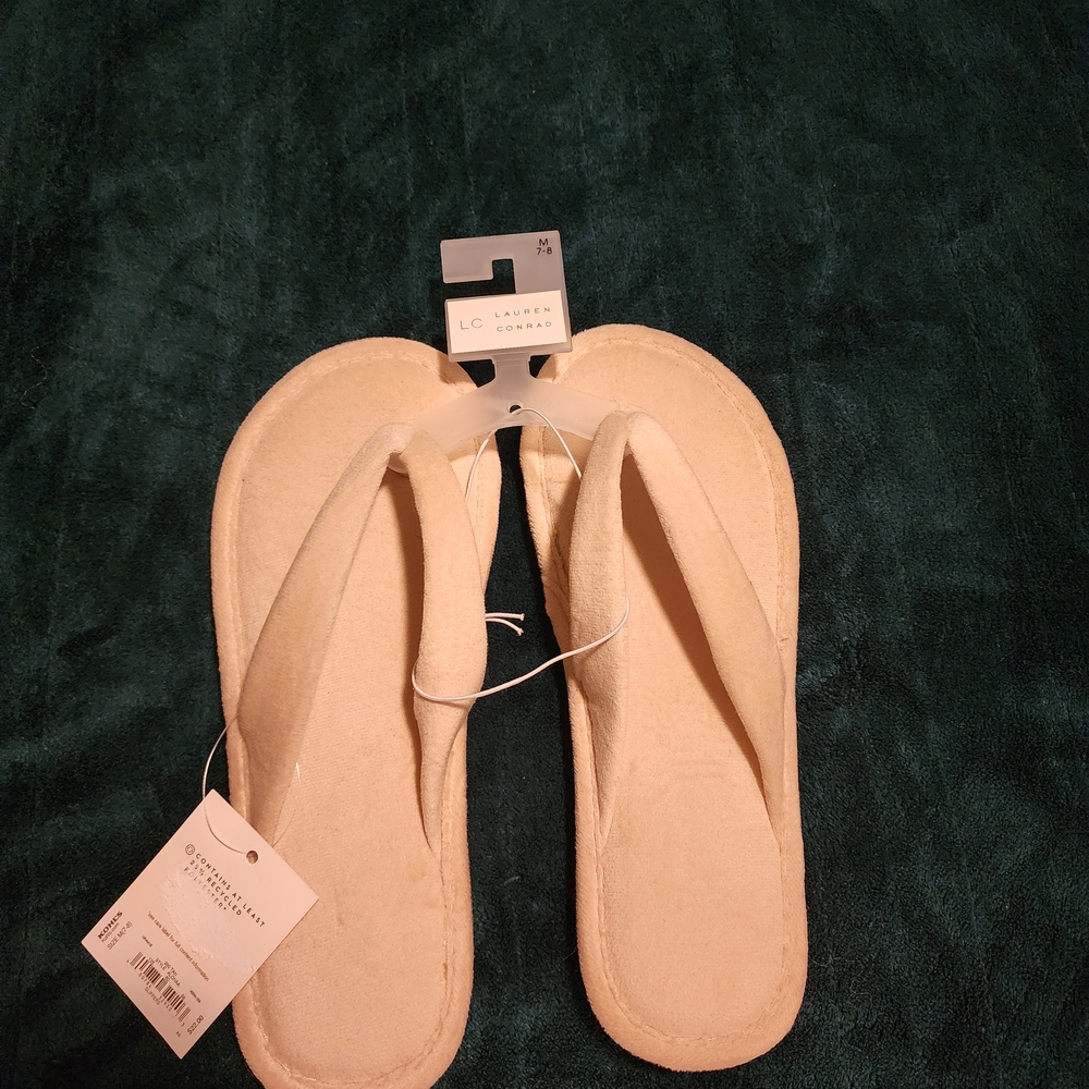 LC Lauren Conrad Cream Women's Slippers